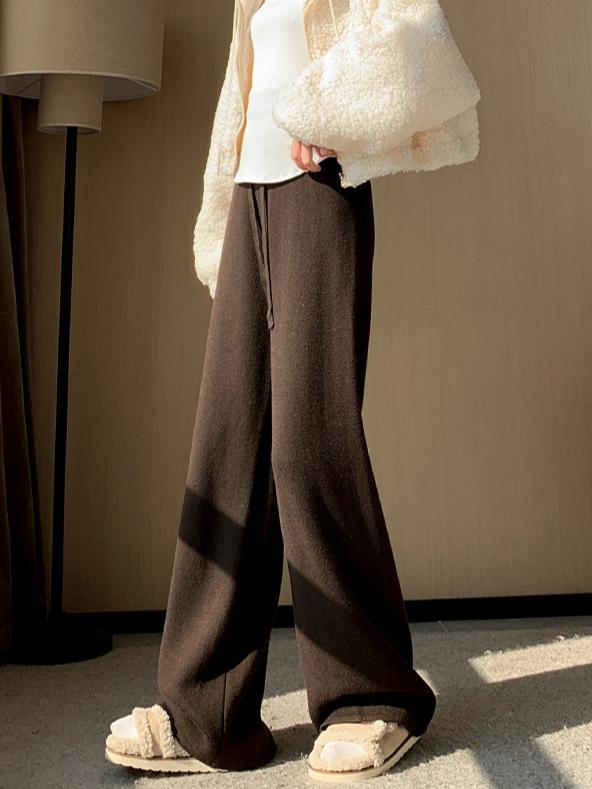 Polished Pants with an Effortless Classic Look